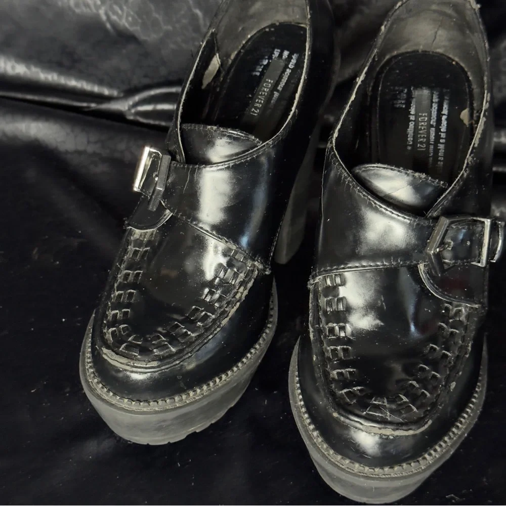Forever 21 Black Platform Creepers Size 7.5